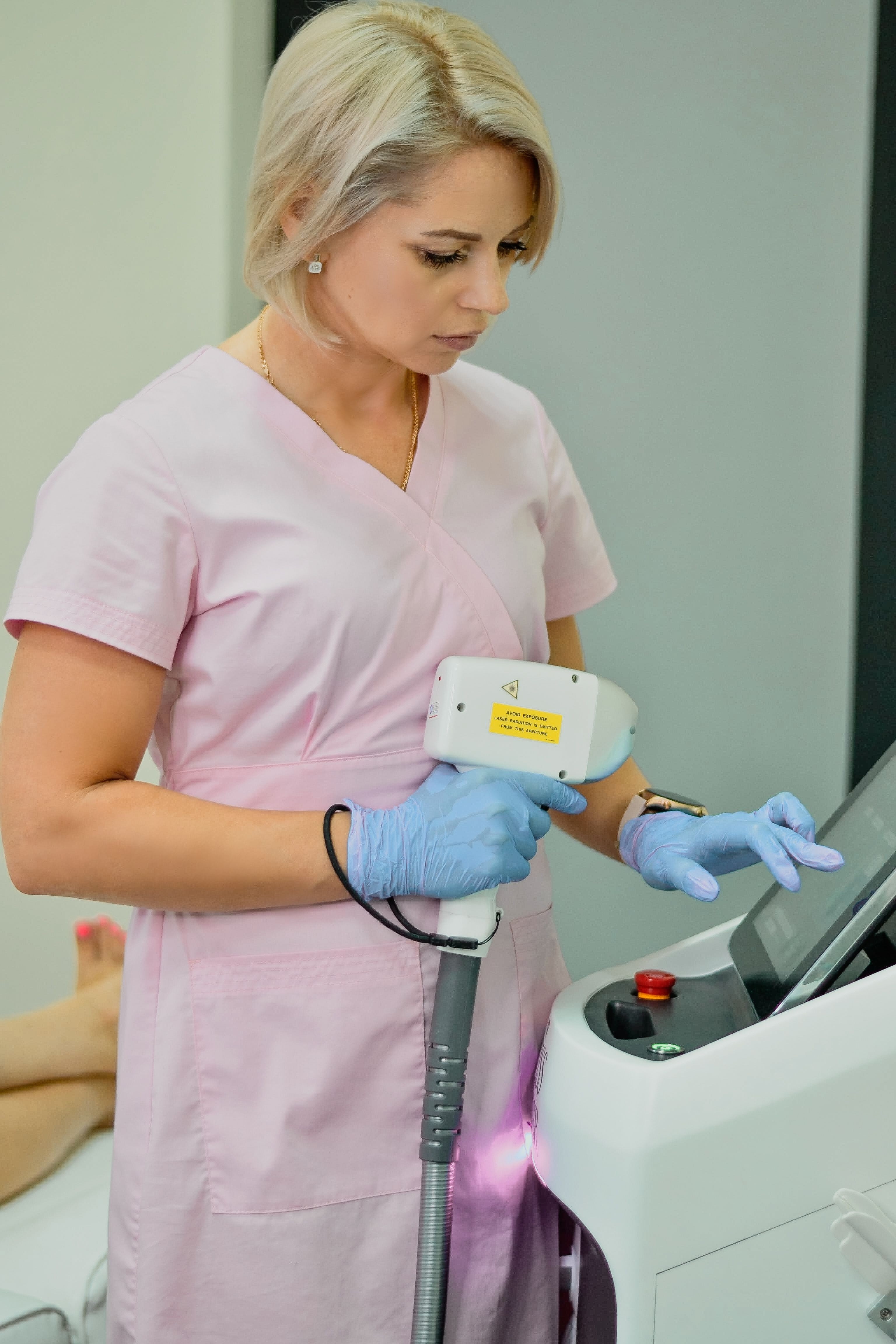 Настройка аппарата лазерной эпиляции D-Las 120